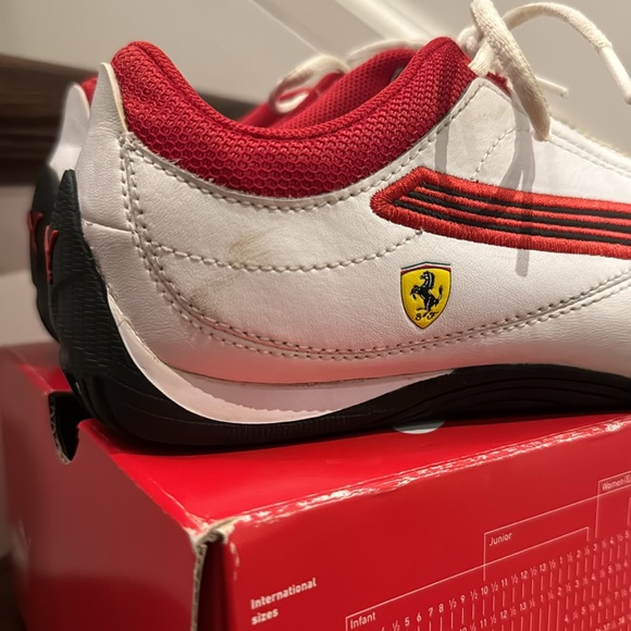 White Ferrari Puma Children Shoes - Picture 7 of 9